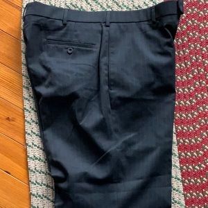 Men’s Dockers Dress pants like new, rich quality